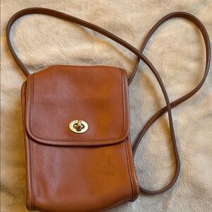 British Tan Vintage Coach Scooter Bag